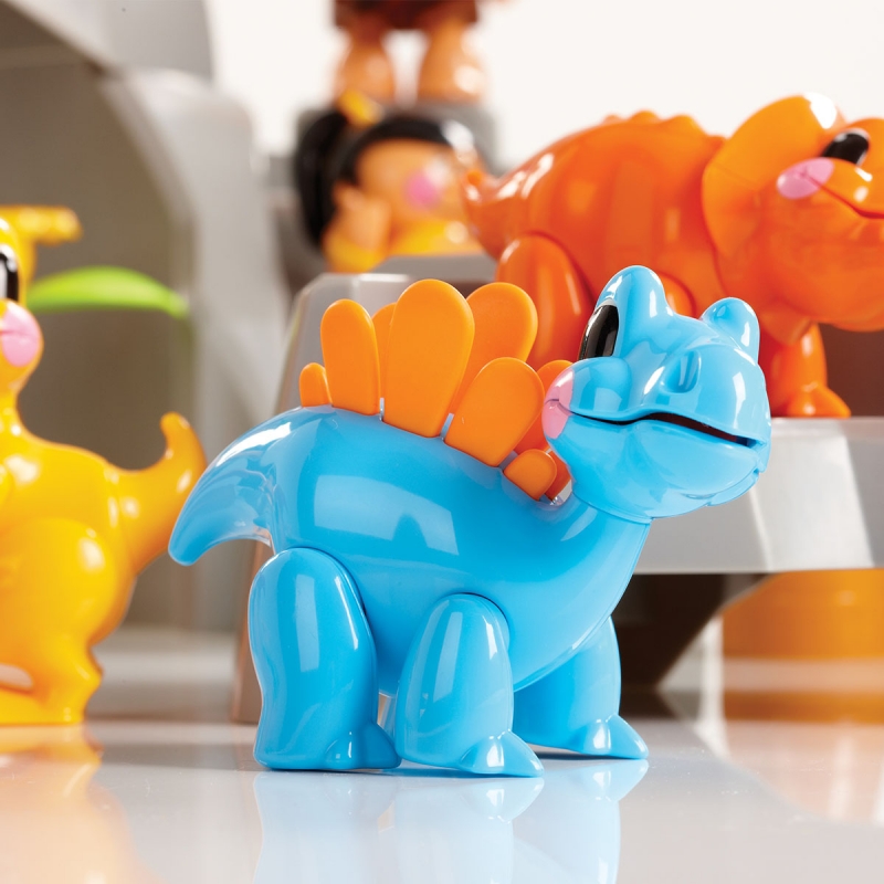 Tolo store dinosaur playset